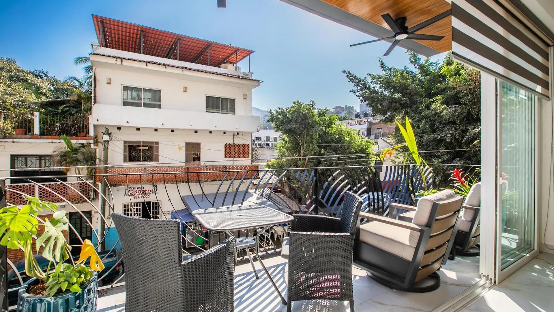 Luxury Dvine Stay - Rooftop Pool In Romantic Zone Puerto Vallarta 0*,  Mexico