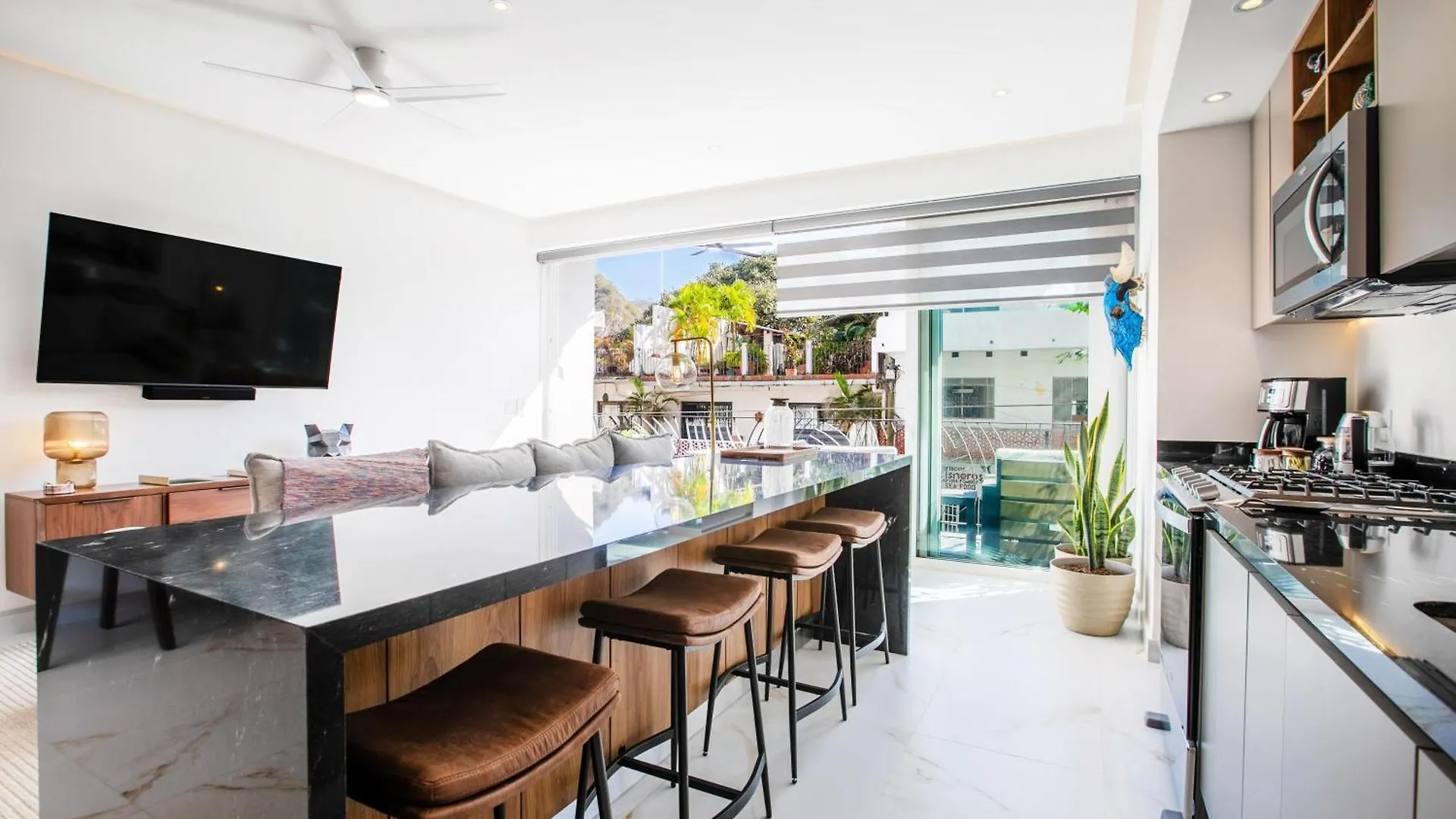 Luxury Dvine Stay - Rooftop Pool In Romantic Zone Puerto Vallarta Holiday home